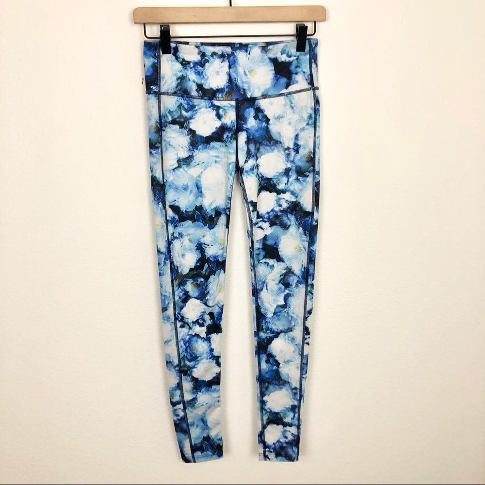 Athleta Chaturanga Tight Leggings Blue Floral XS